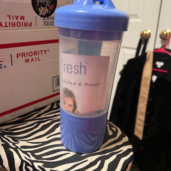Fit & Fresh Cup. NWT - Picture 4 of 4